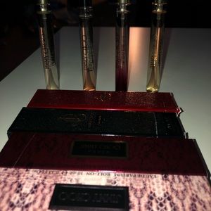 Jimmy choo 4 set. All 4 for the price of 2